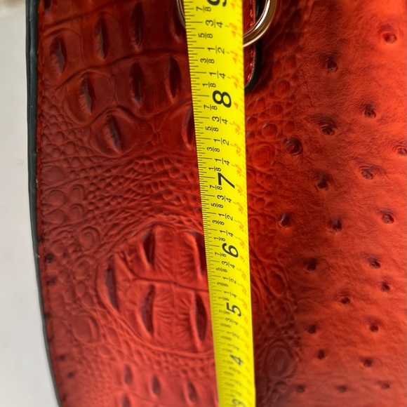 NWOT 4 piece handbag/tote set with straps in Faux Crocodile- ORANGY-RED - NEW - Picture 8 of 13